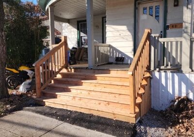 front-wood-steps-POIRIER-RENOVATIONS