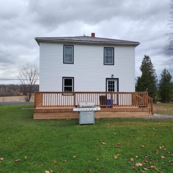 New-Back-Deck-and-railing-Built-POIRIER-RENOVATIONS